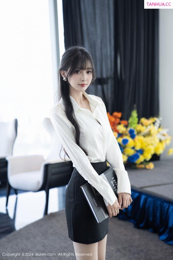林星阑  [XiuRen]高清写真图 2024.09.30 No.9237 林星阑 黑丝美腿第11张图片